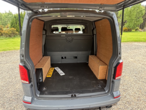 2023 Volkswagen Transporter 2.0 Tdi T28 Highline in Grey — image 5