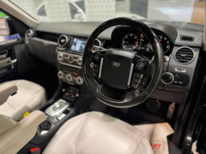 2014 Land Rover Discovery 4 3.0 Sd V6 Xxv Auto 4WD Euro 5 (s/s) 5dr in Grey — image 2