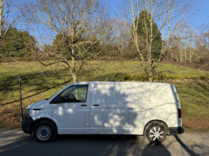 2021 Volkswagen E-Transporter E 110 37.3kwh in White — image 5