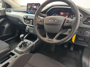 2019 Ford Focus 1.0t Ecoboost Zetec Euro 6 (s/s) 5dr in Grey — image 4
