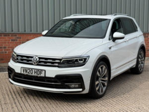 2020 Volkswagen Tiguan 2.0 Tdi R-Line Tech DSG 4motion Euro 6 (s/s) 5dr in White — image 5