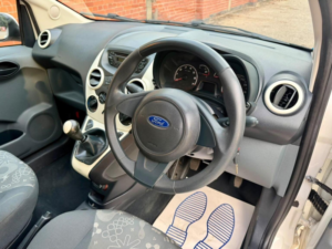 2011 Ford Ka 1.2 Edge Euro 5 (s/s) 3dr in White — image 5