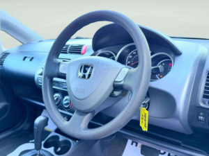 2004 Honda Jazz 1.4 I-Dsi Se CVT-7 5dr in Silver — image 5