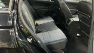 2020 Volkswagen Tiguan 2.0 Tdi R-Line Tech DSG Euro 6 (s/s) 5dr in Black — image 3