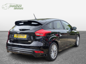 2018 Ford Focus 1.0 T Ecoboost St-Line in Black — image 4