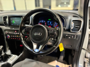 2016 Kia Sportage 2.0 Crdi Kx-2 AWD Euro 6 5dr in White — image 5