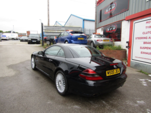 2002 Mercedes-Benz Sl Class Sl 500 Auto in Black — image 5