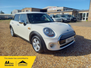 2015 MINI Hatch