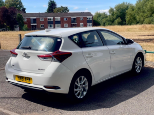 2016 Toyota Auris 1.2 Vvt-I Icon Euro 6 (s/s) 5dr in White — image 6