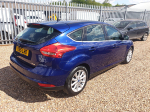2015 Ford Focus 1.0 T Ecoboost Titanium in Blue — image 3