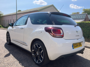 2014 Citroen Ds3 1.6 Vti Dstyle Plus Hatchback 3dr Petrol Auto Euro 5 (120 Ps) in White — image 5