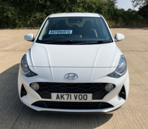 2021 Hyundai I10 1.0 I10 Se Connect 1.0 AMT Automatic in White — image 5