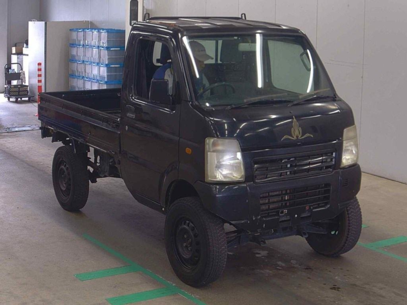 2002 Suzuki Carry 660cc 4WD Pickup Truck in Black — image 1