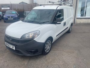 2016 Fiat Doblo 1.6 Jtd Multijet 16v Panel Van 4dr Diesel Manual L1 H1 (137 G/km, 105 Bhp) in White — image 4