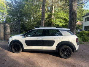 2014 Citroen C4 Cactus 1.2 Puretech Feel in White — image 6
