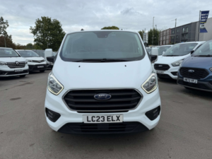 2023 Ford Transit Custom 2.0 300 Ecoblue Limited Panel Van 5dr Diesel Manual L2 H1 Euro 6 (s/s) (130 Ps) in White — image 4