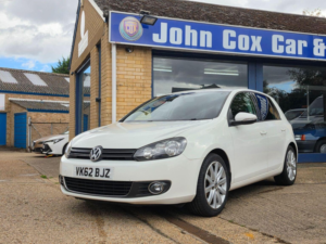 2012 Volkswagen Golf 2.0 Tdi Gt (leather) Euro 5 5dr in White — image 3