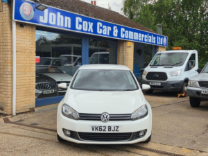 2012 Volkswagen Golf 2.0 Tdi Gt (leather) Euro 5 5dr in White — image 4