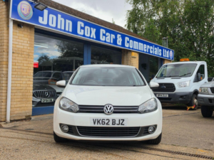 2012 Volkswagen Golf 2.0 Tdi Gt (leather) Euro 5 5dr in White — image 6