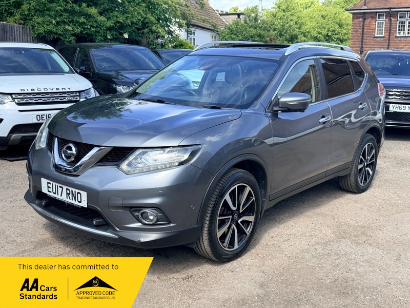 2017 Nissan X-Trail Dig-T Tekna in Grey — image 1