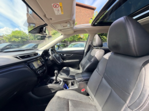 2017 Nissan X-Trail Dig-T Tekna in Grey — image 5