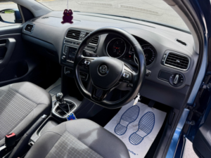 2015 Volkswagen Polo 1.4 Tdi Bluemotion Tech Sel in Blue — image 5