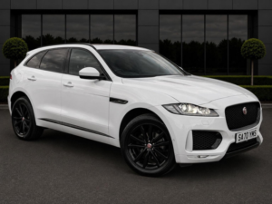 2020 Jaguar F-Pace 2.0 D180 Chequered Flag Auto AWD Euro 6 (s/s) 5dr in White — image 3