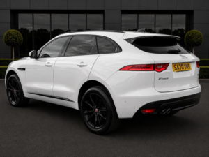 2020 Jaguar F-Pace 2.0 D180 Chequered Flag Auto AWD Euro 6 (s/s) 5dr in White — image 6