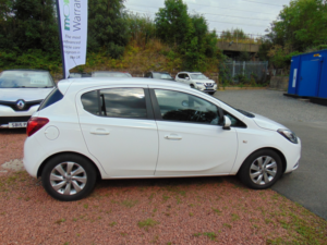 2018 Vauxhall Corsa 1.4 I Ecotec Design * Mot September 2027 * Finance Available * Only 34756 Miles * Free 6 Moinths Wa in White — image 2