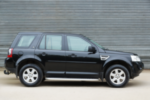 2012 Land Rover Freelander 2 2.2 Td4 Gs in Black — image 2