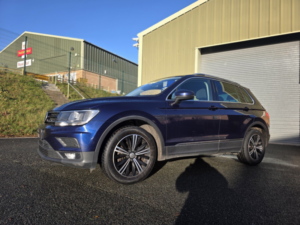 2018 Volkswagen Tiguan 1.4 Tsi Se Navigation in Blue — image 2