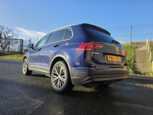 2018 Volkswagen Tiguan 1.4 Tsi Se Navigation in Blue — image 3