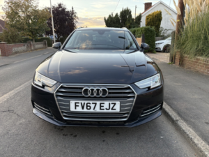 2017 Audi A4 Avant 2.0 Tdi Ultra Sport in Blue — image 2