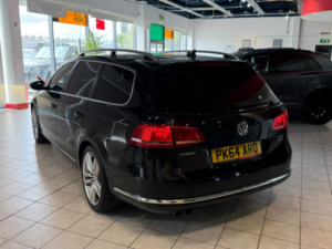 2014 Volkswagen Passat 2.0 Tdi Bluemotion Tech Executive Style in Black — image 5
