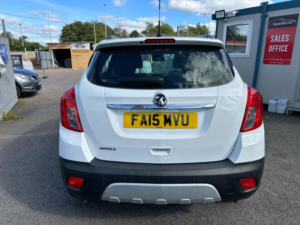 2015 Vauxhall Mokka 1.6i Exclusiv 2WD Euro 6 (s/s) 5dr in White — image 6