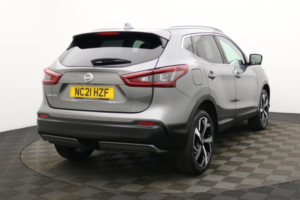 2021 Nissan Qashqai 1.3 Dig-T N-Motion SUV 5dr Petrol Manual Euro 6 (s/s) (140 Ps) in Grey — image 5