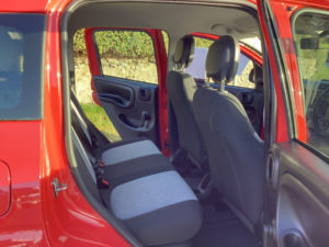 2016 Fiat Panda 1.2 Panda 1.2 Lounge Petrol 5 Door Hatchback - Full Service History -2 Owners - £35 Road Tax in Red — image 6