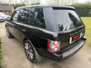 2009 Land Rover Range Rover 3.6 Td V8 Vogue Se in Black — image 2