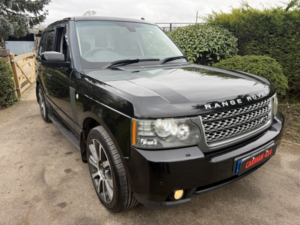 2009 Land Rover Range Rover 3.6 Td V8 Vogue Se in Black — image 3