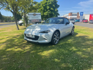 2016 Mazda Mx-5 2.0 Skyactiv-G Sport Recaro Convertible 2dr Petrol Manual Euro 6 (160 Ps) in Silver — image 2