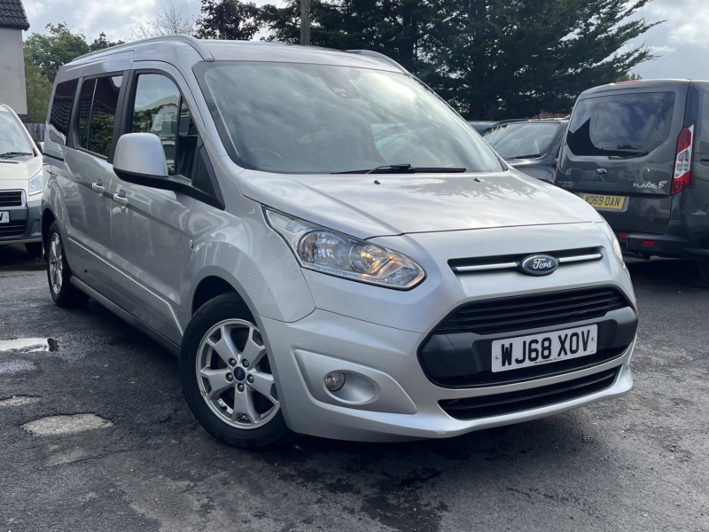 2018 Ford Grand Tourneo Connect 1.5 Tdci Titanium in Silver — image 1