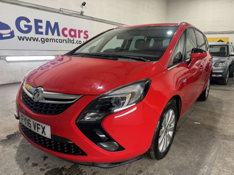2016 Vauxhall Zafira Tourer 1.4 I Turbo Se in Red — image 1