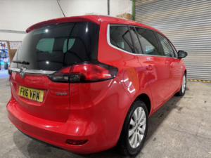 2016 Vauxhall Zafira Tourer 1.4 I Turbo Se in Red — image 6