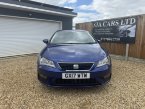 2017 SEAT Leon 1.6 Tdi Se Dynamic Technology in Blue — image 2