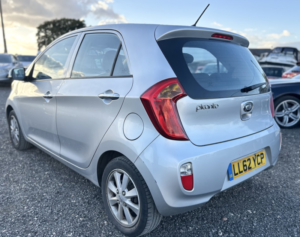 2012 Kia Picanto 1.0 2 in Silver — image 5