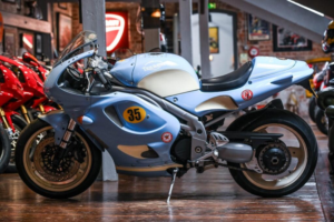 1998 Triumph Daytona T595 Marling Brands Hatch in Blue — image 3