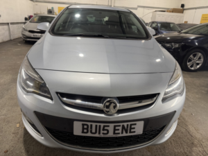 2015 Vauxhall Astra 2.0 Cdti Ecoflex Sri in Silver — image 3
