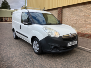 2015 Vauxhall Combo 1.3 Cdti 2000 16v Panel Van 3dr Diesel Manual Fwd L1 H1 (133 G/km, 89 Bhp) in White — image 3