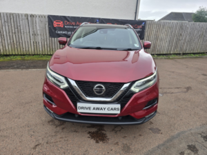 2019 Nissan Qashqai 1.3 Dig-T Tekna in Red — image 2