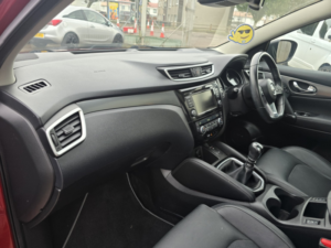 2019 Nissan Qashqai 1.3 Dig-T Tekna in Red — image 6